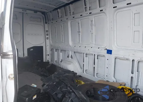 2021 Mercedes-Benz Sprinter 2500 High Roof V6 z USA, uszkodzony, nr VIN W1Y4ECHY5MT079714